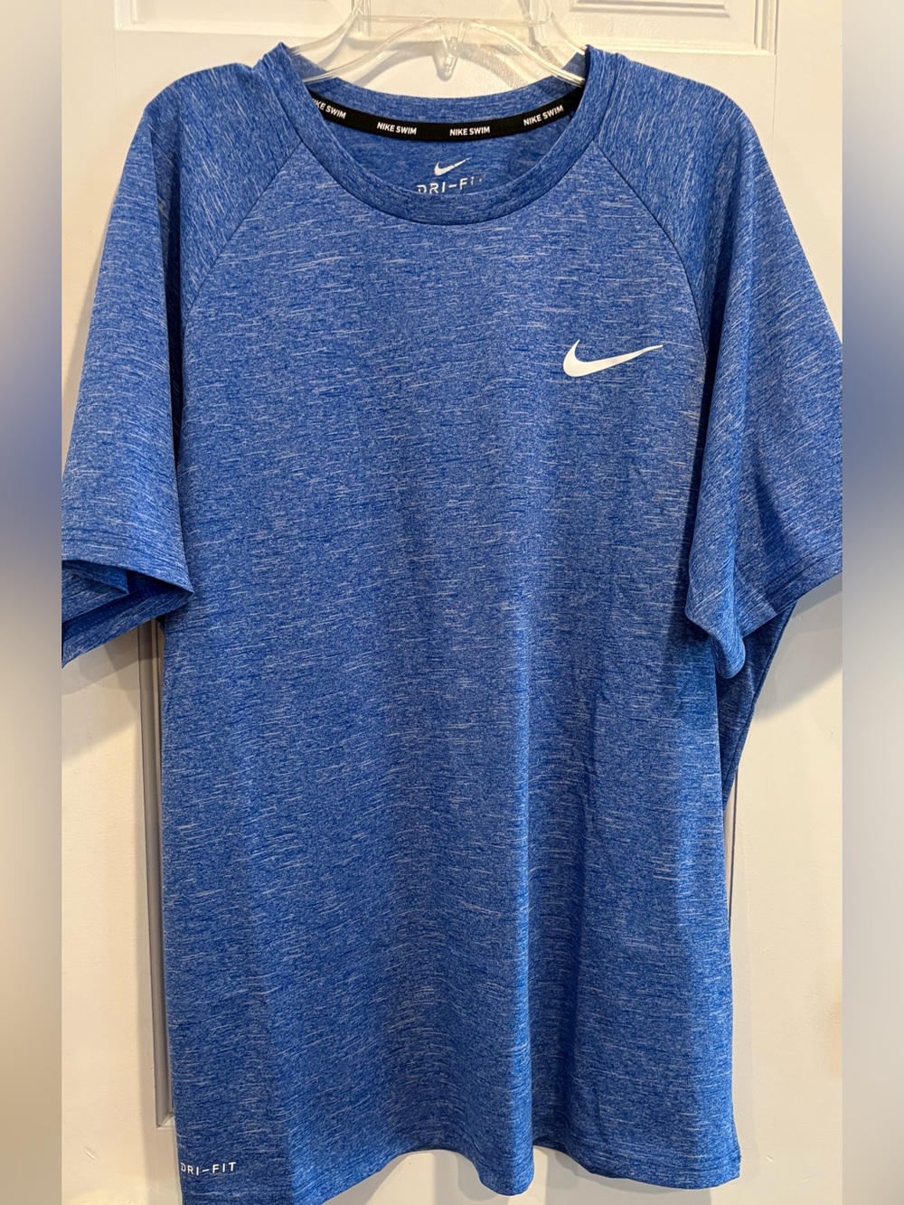 Nike Dri-FIT Men's Heather Blue Performance Tee. Size L